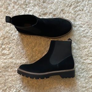 Dolce Vita suede Chelsea boot